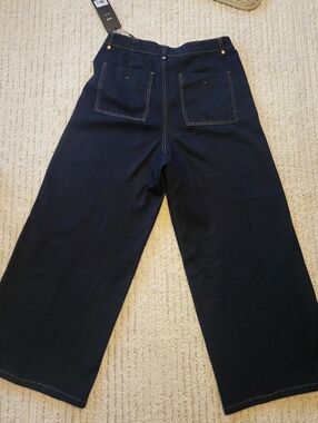 Express Women's Wide-Leg, high waist jrans, Dark Blue Denim, sz 10 NWT